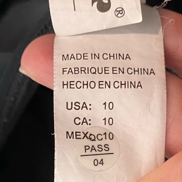 * COCOSHIP One Piece Swimsuit Striped Wrap Top Size 10 Black White - Picture 11 of 11